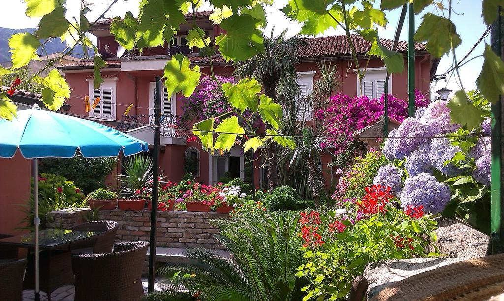 Apartment City Garden Kotor Phòng bức ảnh