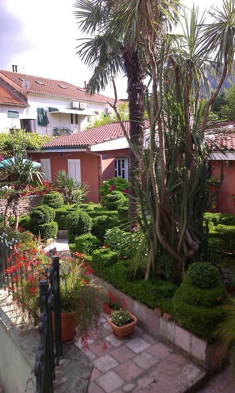 Apartment City Garden Kotor Phòng bức ảnh